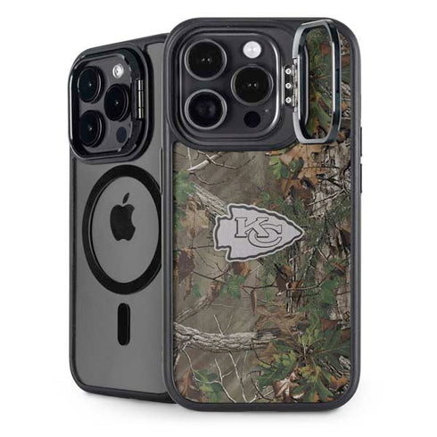 NFL Kansas City Chiefs Realtree Xtra Green Camo iPhone 15 Pro Kickstand Case